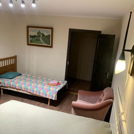 K76 - Very Nice 2-Bedrooms Apartment -2 Big Beds-1 Single Bed Тарту Екстериор снимка