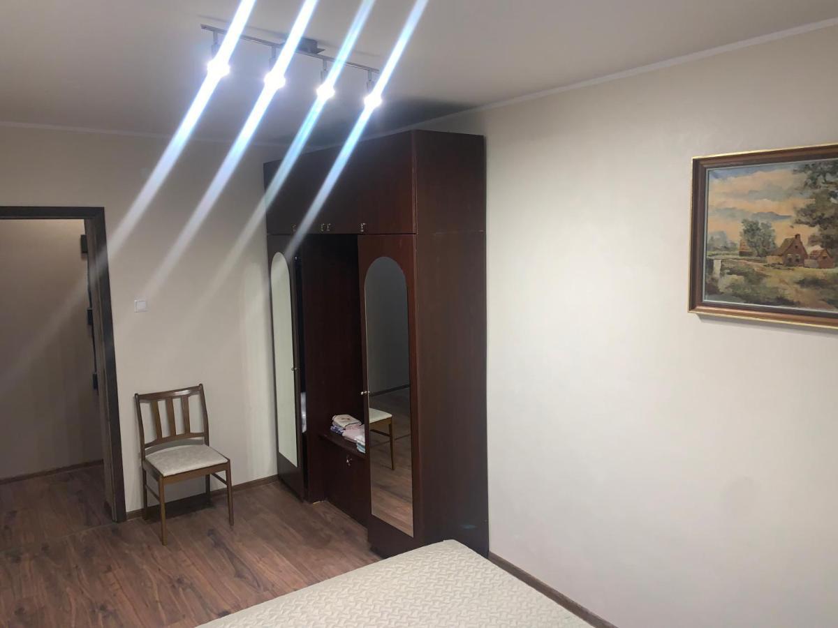 K76 - Very Nice 2-Bedrooms Apartment -2 Big Beds-1 Single Bed Тарту Екстериор снимка